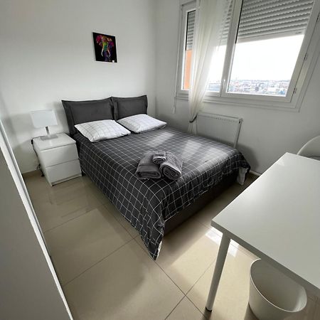 Super 4 Pieces Refait A Neuf Apartamento Villeurbanne Exterior foto